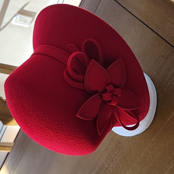 TOUCAN NEW YORK WOOL HAT NEVER WORN. - Picture 4 of 13